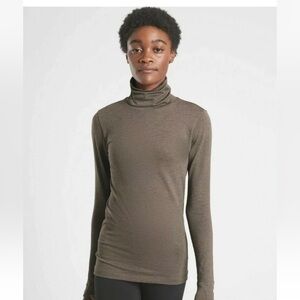 Athleta Flurry Printed Shine Turtleneck S Top Medium Coffee House. Worn once